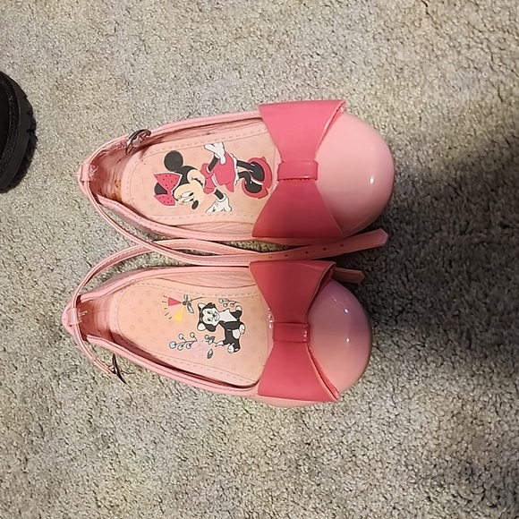 Disney pink Minnie Mouse shoes size 11 kids - Picture 1 of 12